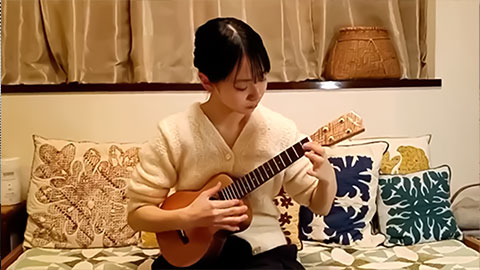 ウクレレ