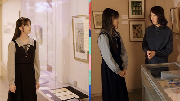 絵の鑑賞シーン（1人と2人）